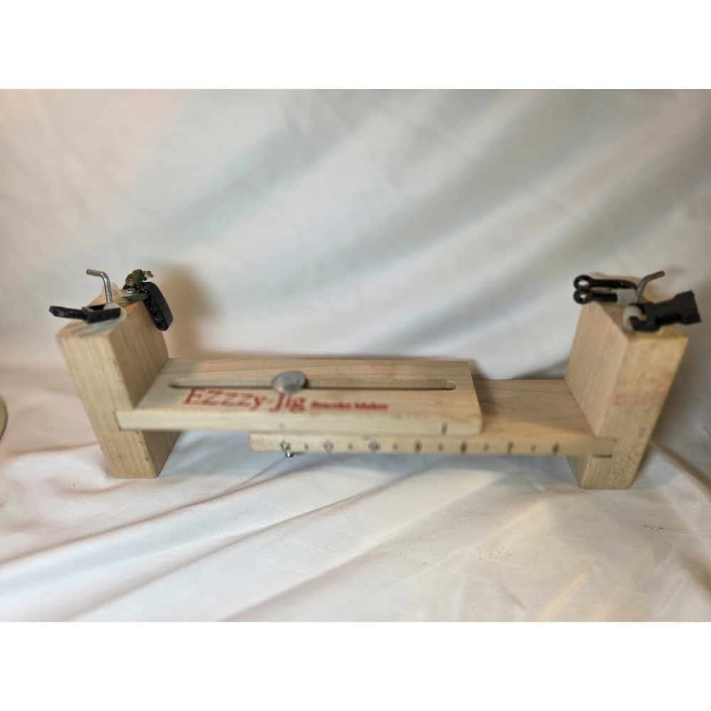 Ezzzy-Jig Parachute Bracelet Maker 550 Cord Weaver Pepperell Crafts Made In USA
